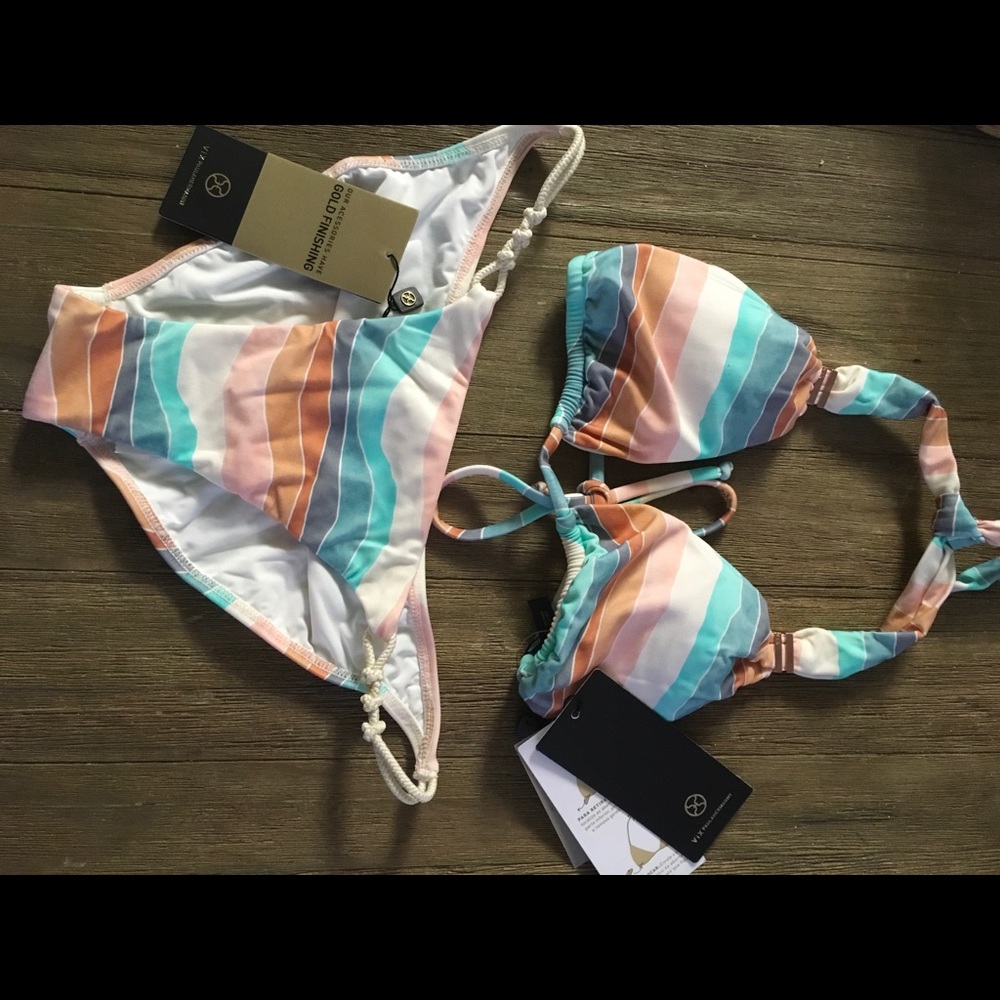 VIX Alyssa bia top and rope tie bottom